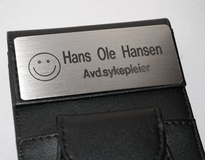 Navneskilt i børstet stål til skinnmappe, bilde 3