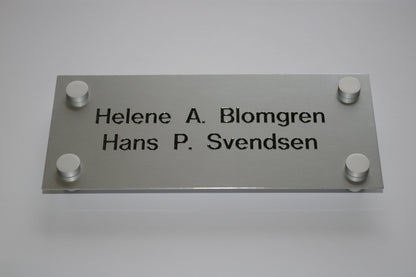 Dørskilt nr.32 i eloksert aluminium, bilde 2