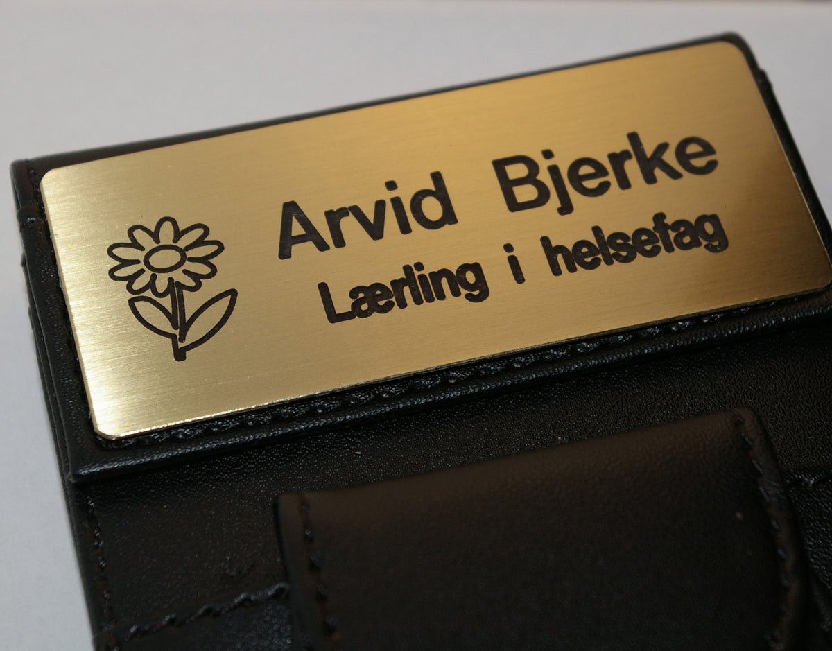 Navneskilt i messing til skinnmappe, bilde 4